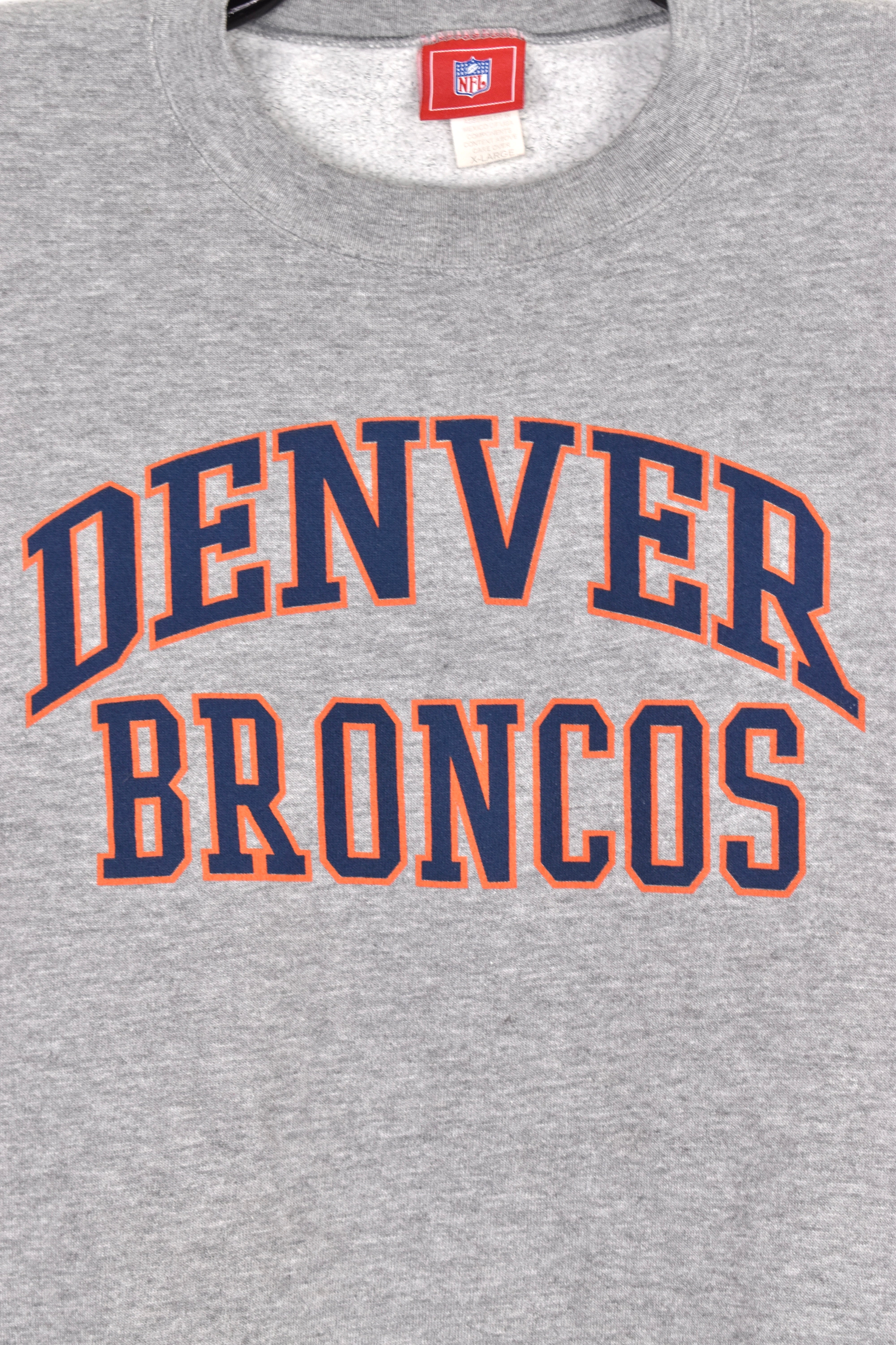 Vintage Denver Broncos sweatshirt (XL), grey NFL graphic crewneck
