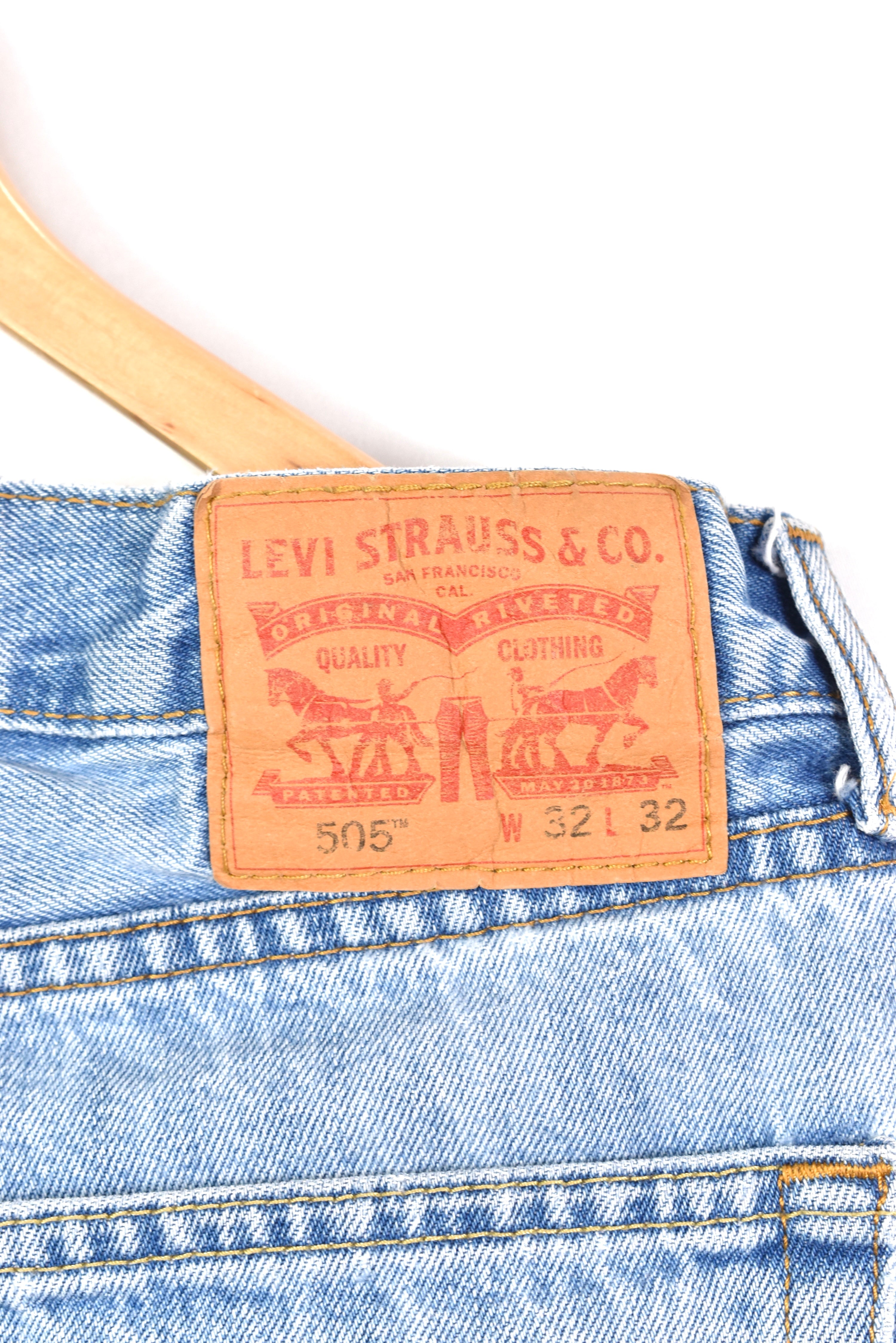 Women's vintage Levi's shorts, rework denim jeans - blue, W32" LEVIS